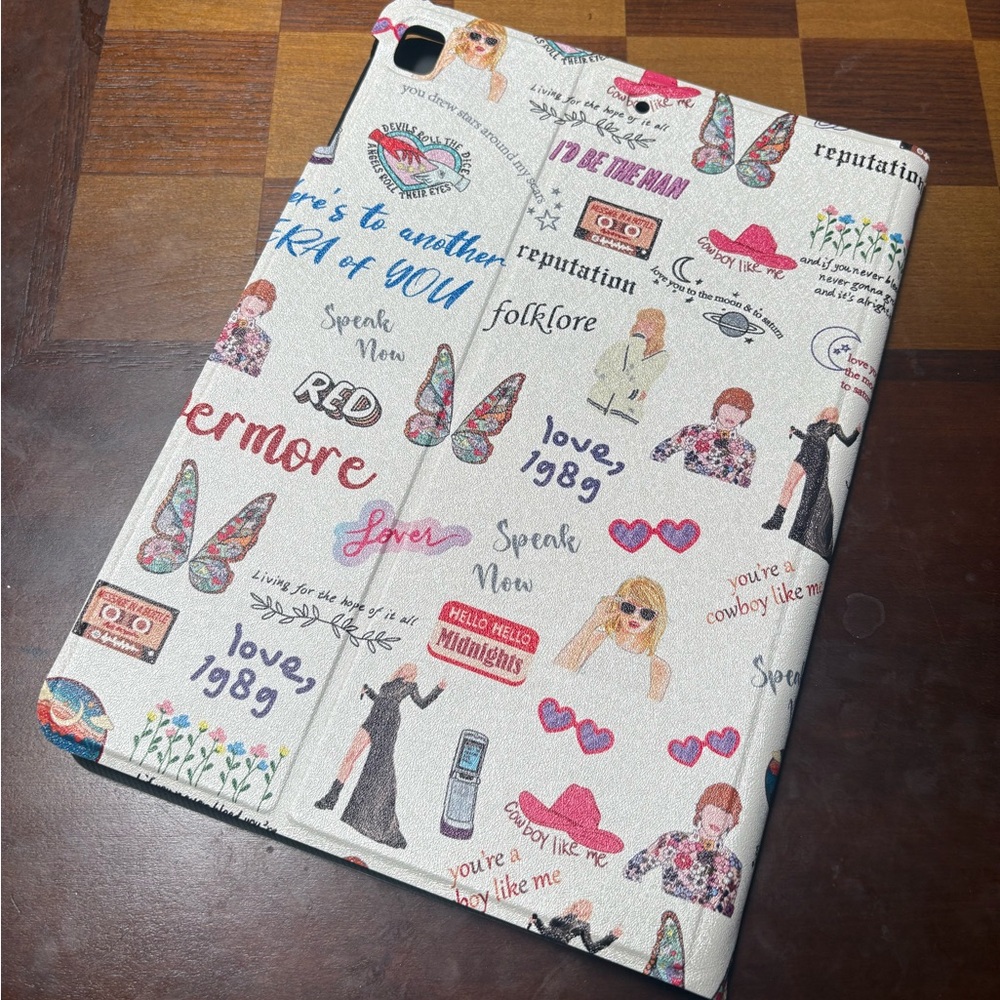 Taylor Swift Patterned Tablet Case - Picture 5 of 5